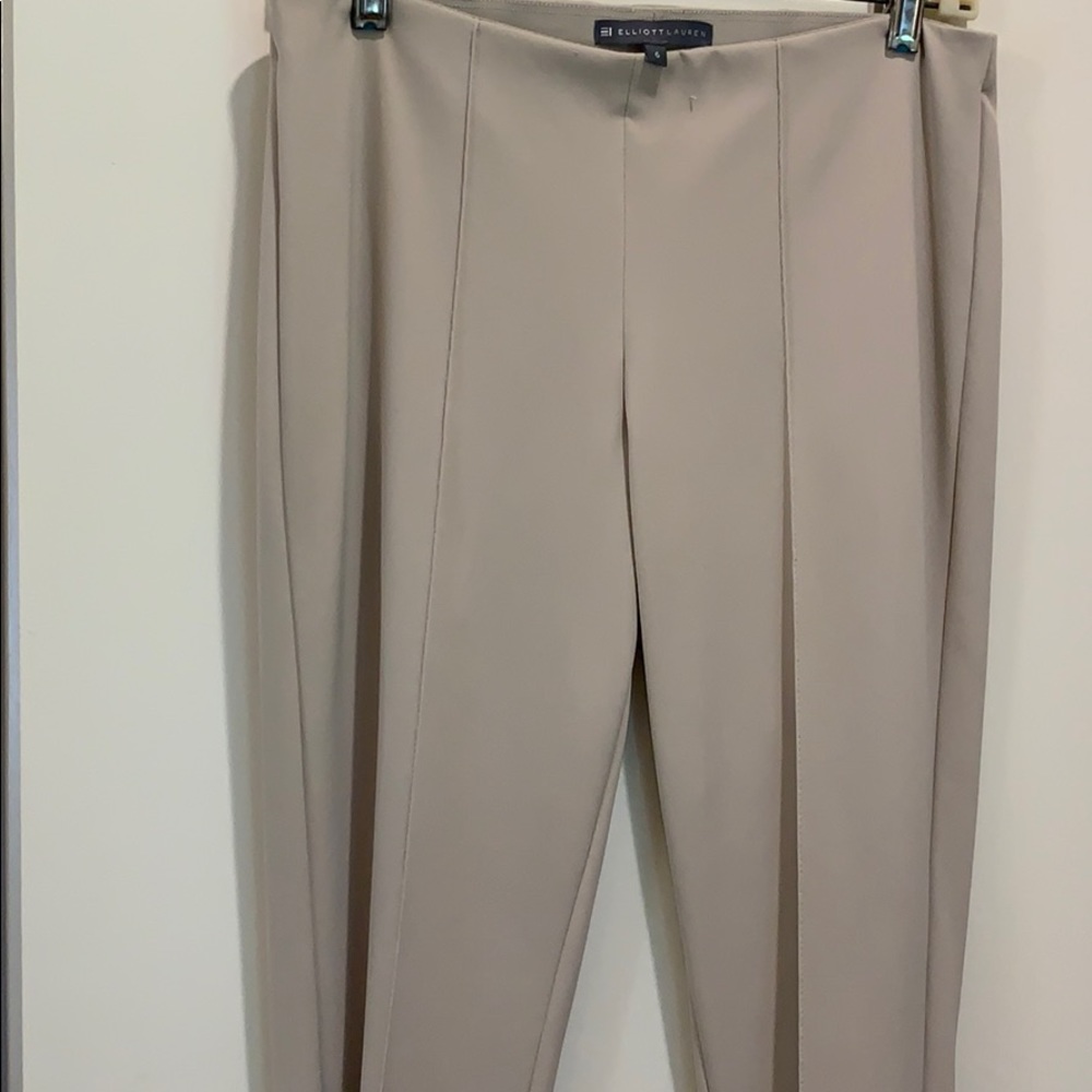 Elliott Lauren Sand size 6 pull on ankle pant